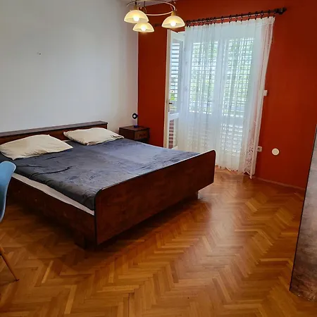 Apartment Maslinov Hlad *